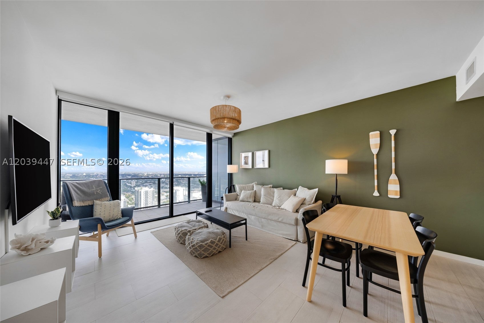 1000 Brickell Plz 4704