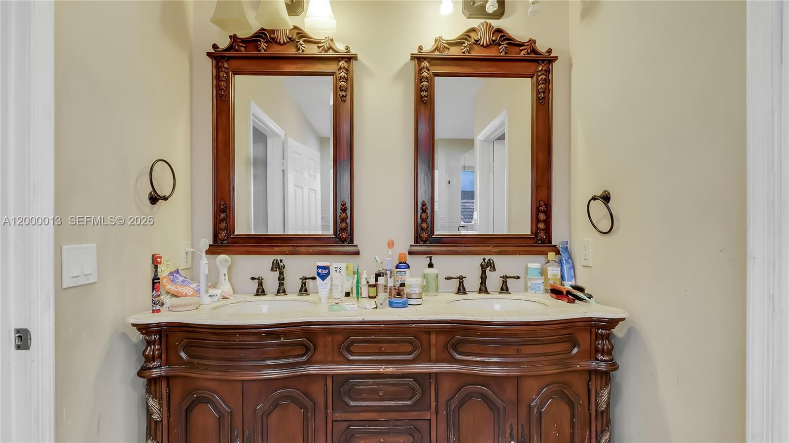 LANDINGS - Residential