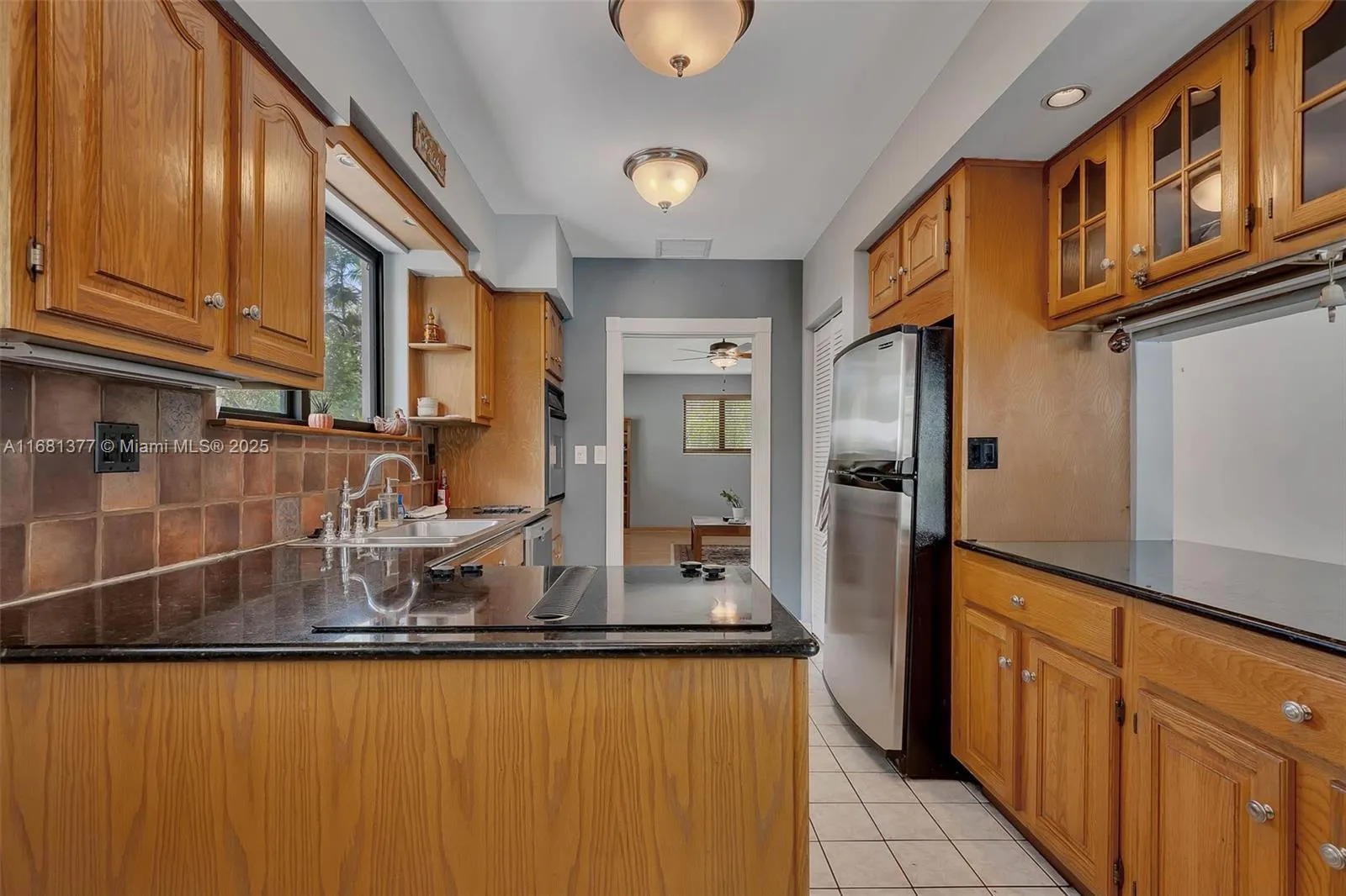 Pinecrest, Florida 33156, United States, 4 Bedrooms Bedrooms, ,3 BathroomsBathrooms,Residential,Active,37230