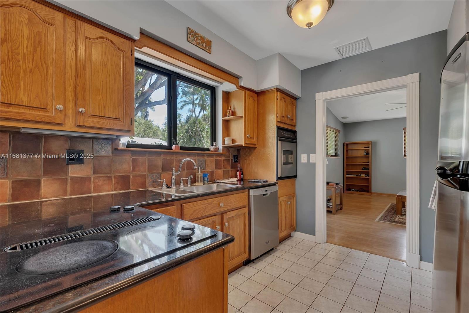 PINE TREE ESTATES 1ST ADD - Residential