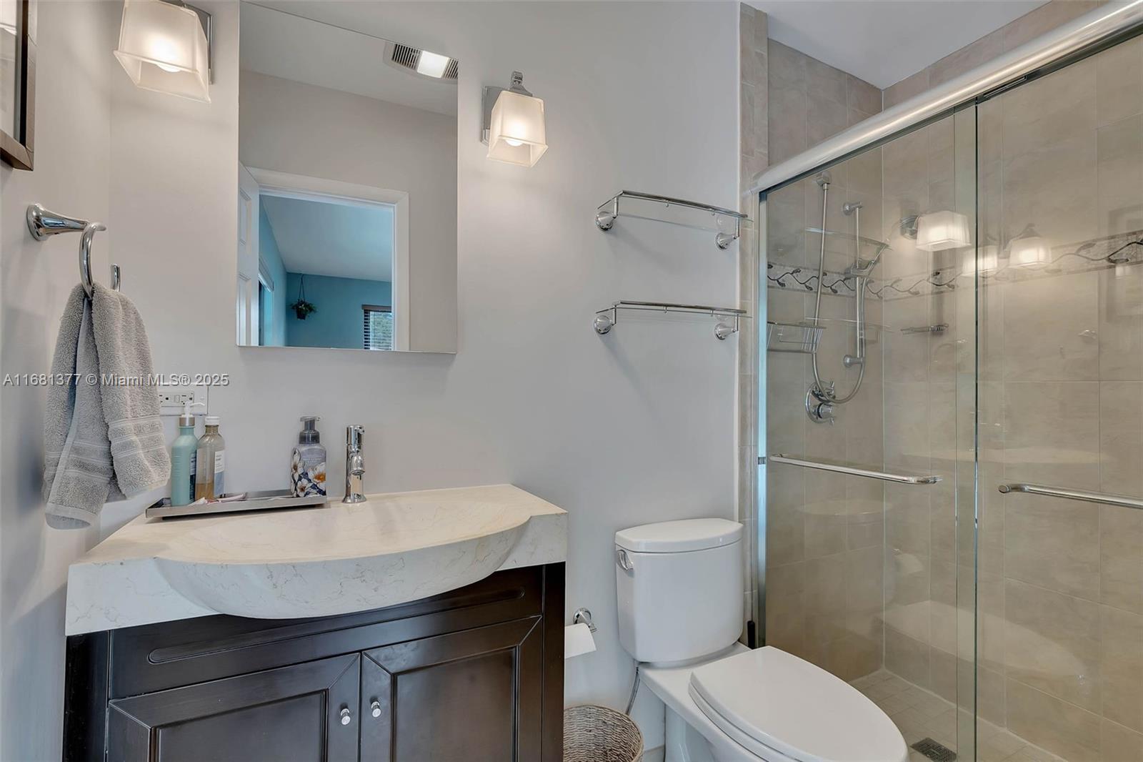 PINE TREE ESTATES 1ST ADD - Residential