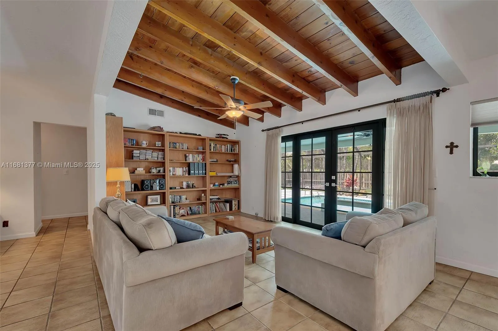 Pinecrest, Florida 33156, United States, 4 Bedrooms Bedrooms, ,3 BathroomsBathrooms,Residential,Active,37230