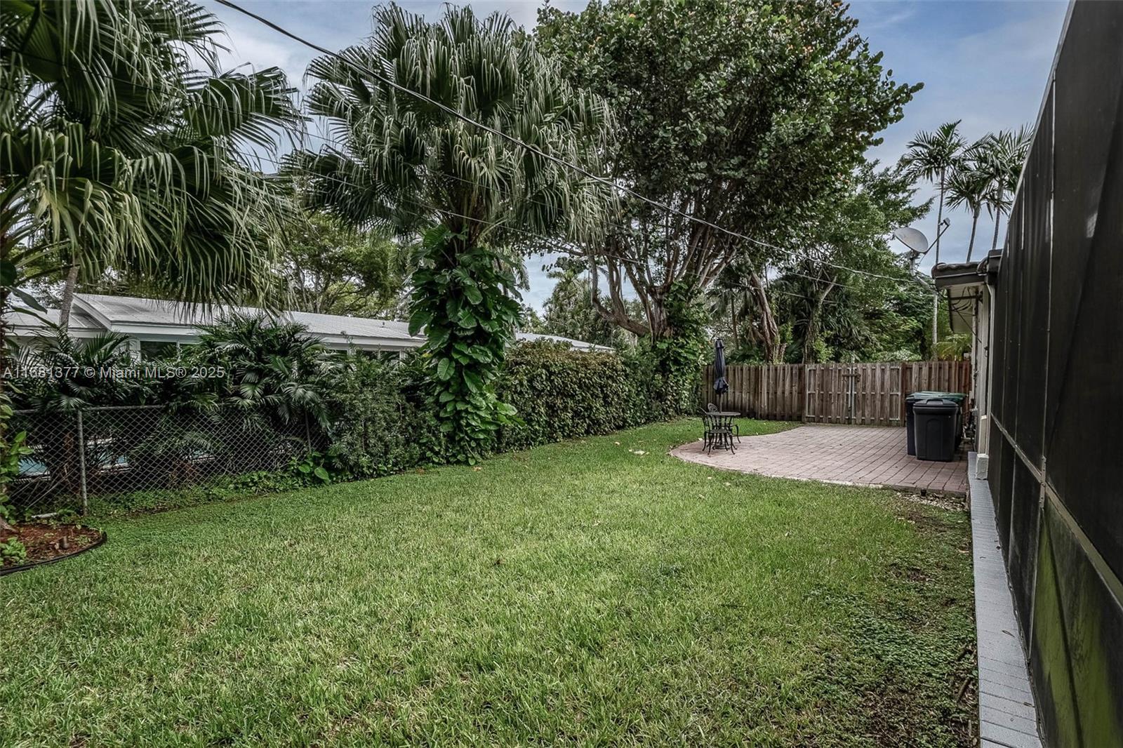 PINE TREE ESTATES 1ST ADD - Residential