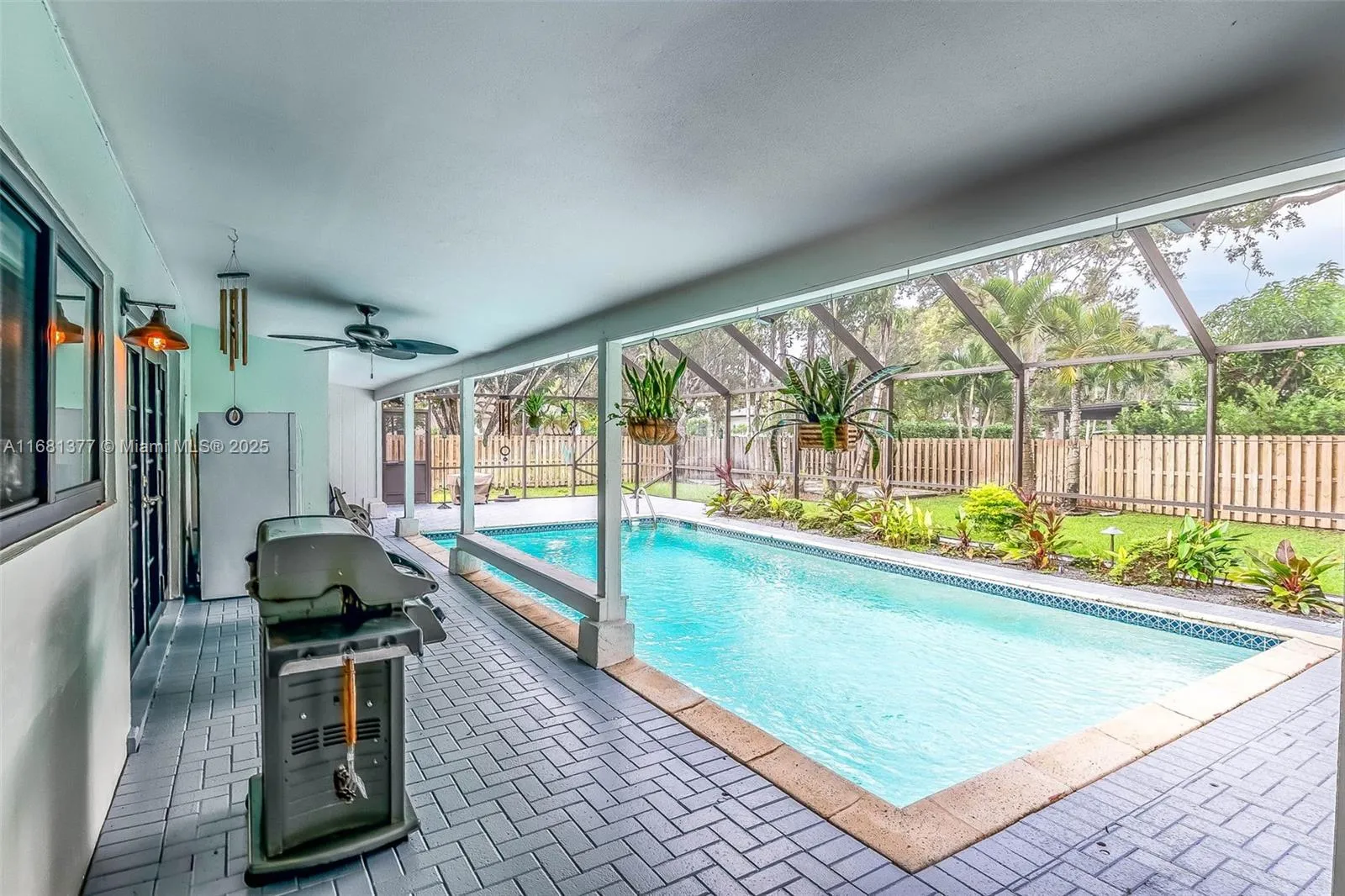 Pinecrest, Florida 33156, United States, 4 Bedrooms Bedrooms, ,3 BathroomsBathrooms,Residential,Active,37230