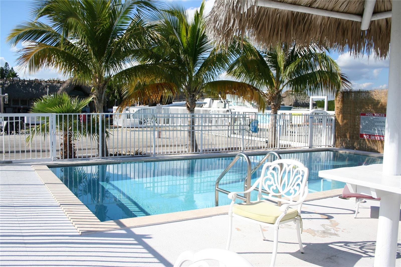 MANATEE COVE - Residential