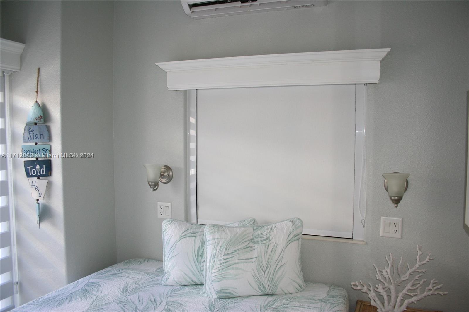 MANATEE COVE - Residential