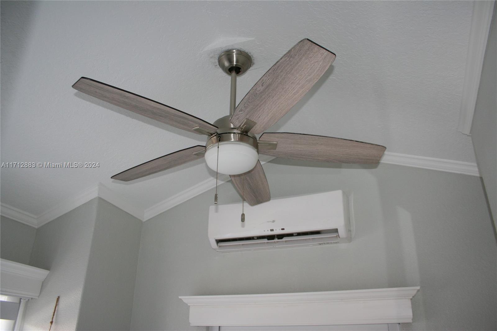 MANATEE COVE - Residential