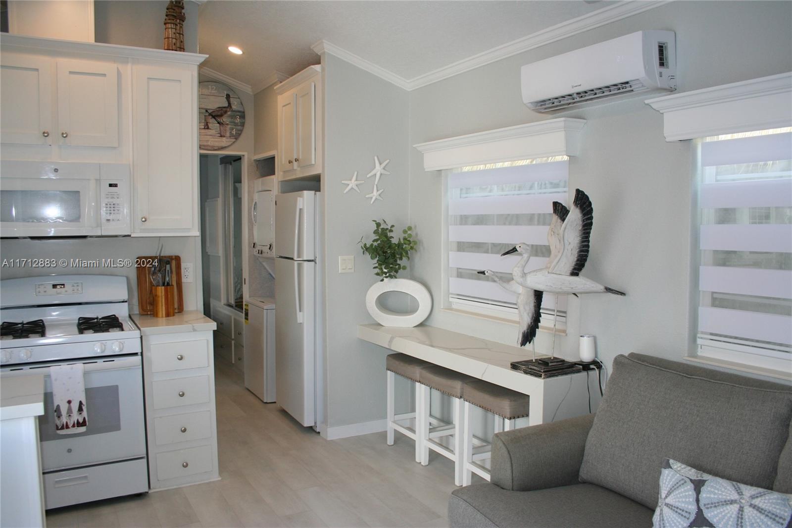 MANATEE COVE - Residential