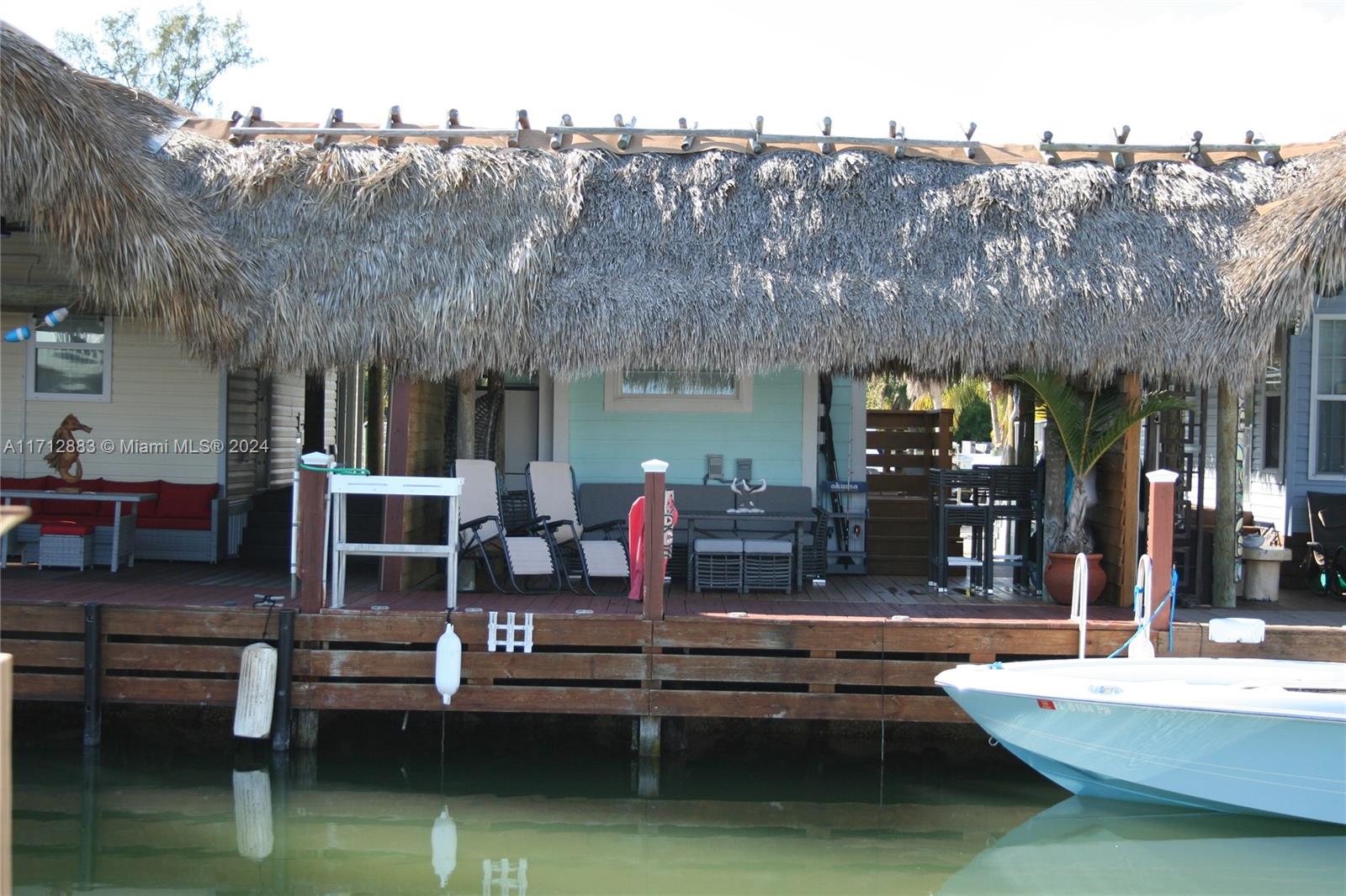 MANATEE COVE - Residential