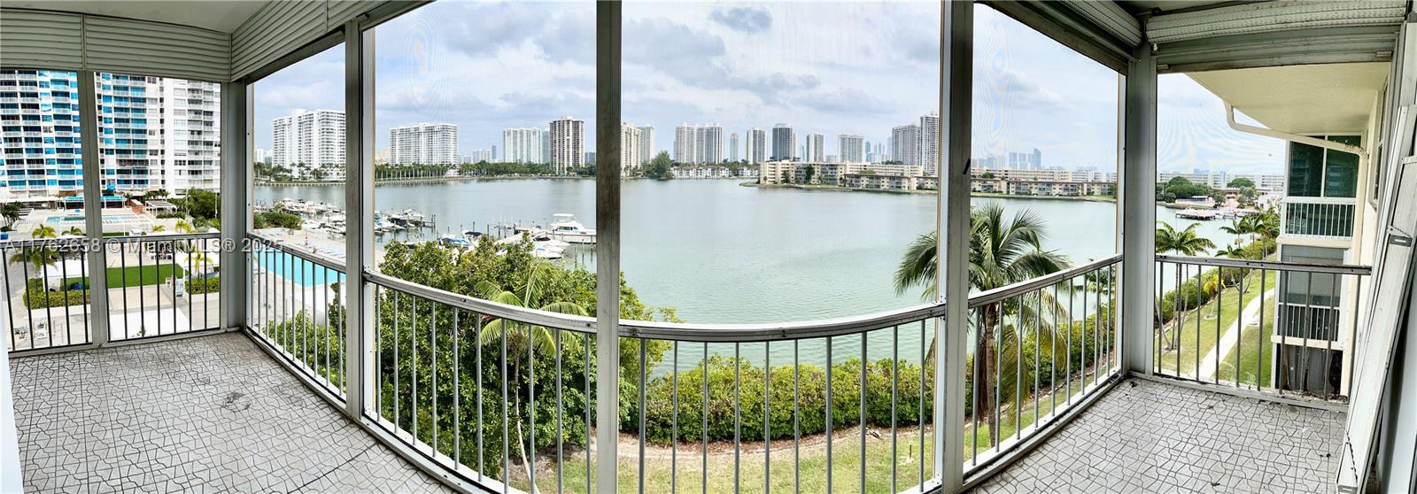 Property for Sale at 2861 Leonard Dr F601, Aventura, Miami-Dade County, Florida - Bedrooms: 2 
Bathrooms: 2  - $230,000