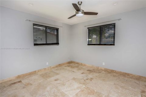 Single Family Residence in Hollywood FL 4217 Jefferson St St 15.jpg