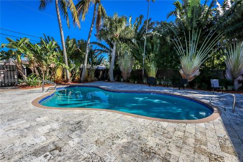 Single Family Residence in Hollywood FL 4217 Jefferson St St 26.jpg