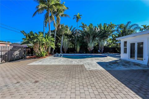 Single Family Residence in Hollywood FL 4217 Jefferson St St 43.jpg