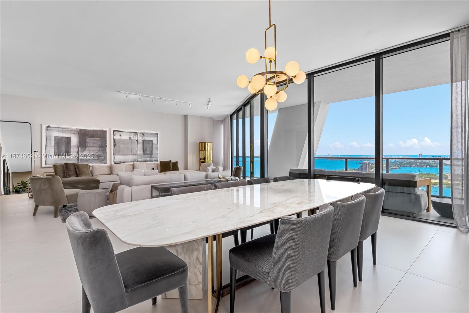 ONE THOUSAND MUSEUM CONDO - Residential