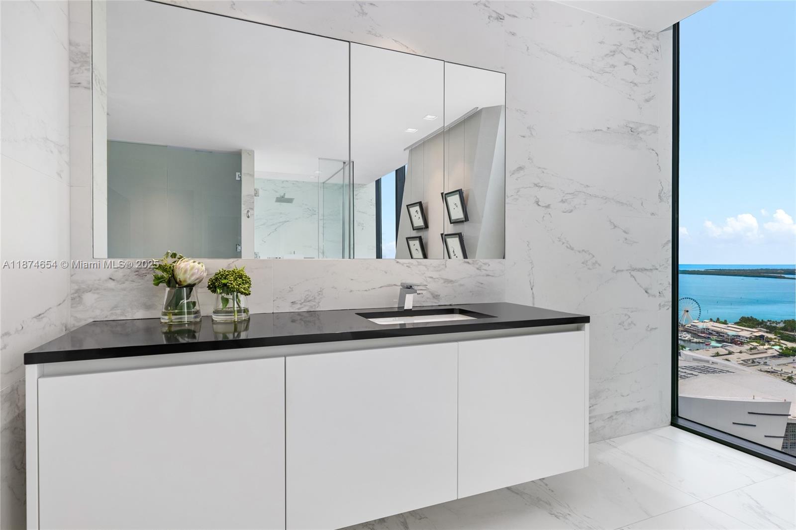 ONE THOUSAND MUSEUM CONDO - Residential