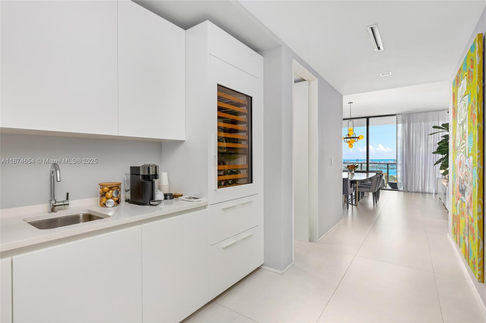 ONE THOUSAND MUSEUM CONDO - Residential