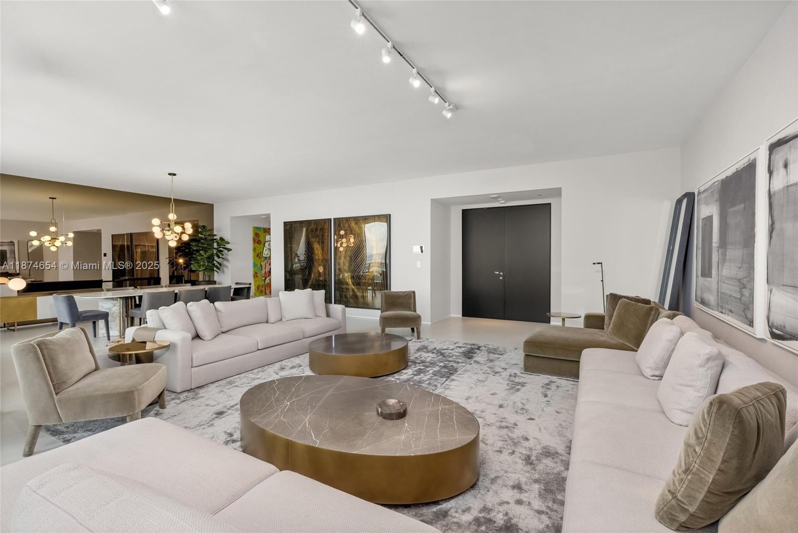 ONE THOUSAND MUSEUM CONDO - Residential