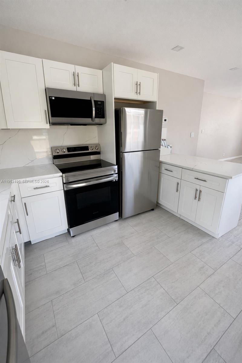 LAUDERDALE - Residential