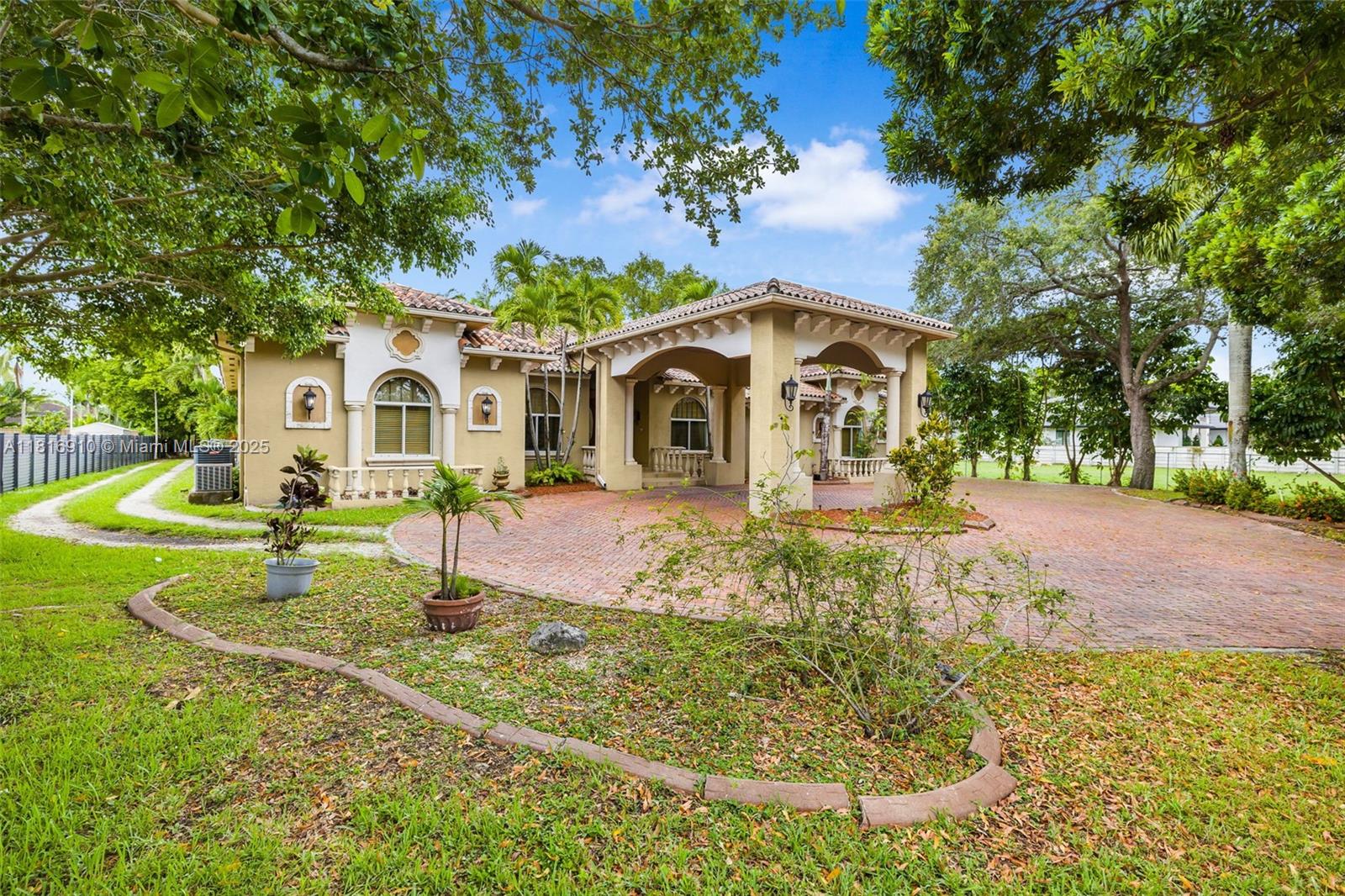 2300 ESTATES - 1 ACRE - Residential