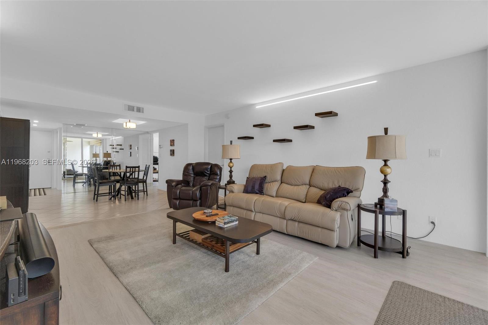 COUNTRY CLUB APTS AT - Residential Lease