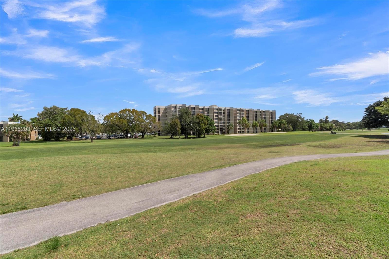 COUNTRY CLUB APTS AT - Residential Lease