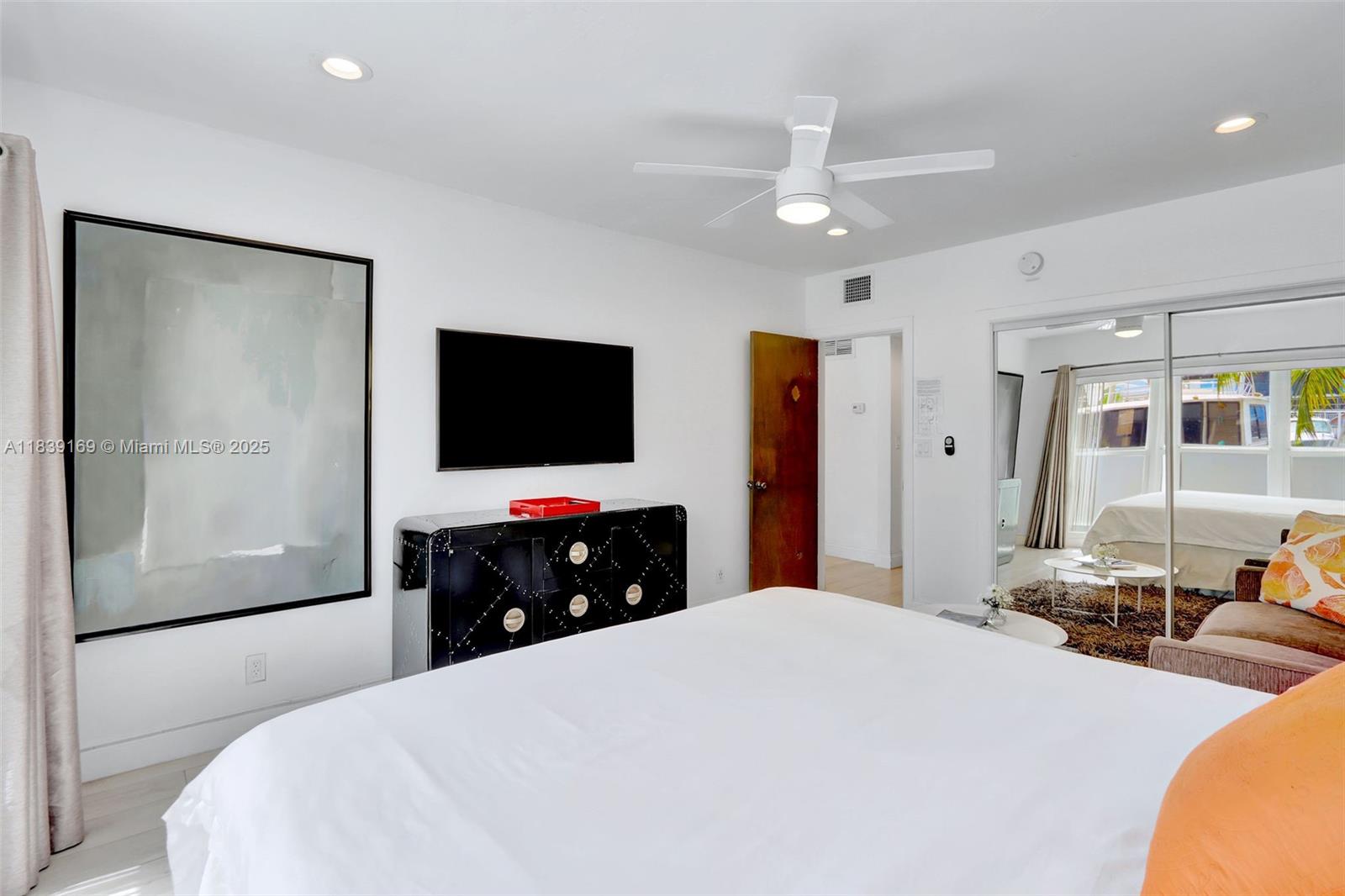 VICTORIA ISLES - Residential Lease