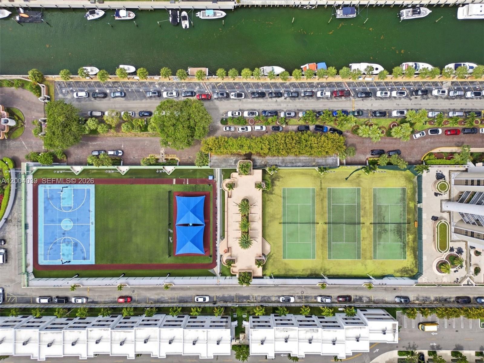 CRICKET CLUB CONDO - Residential