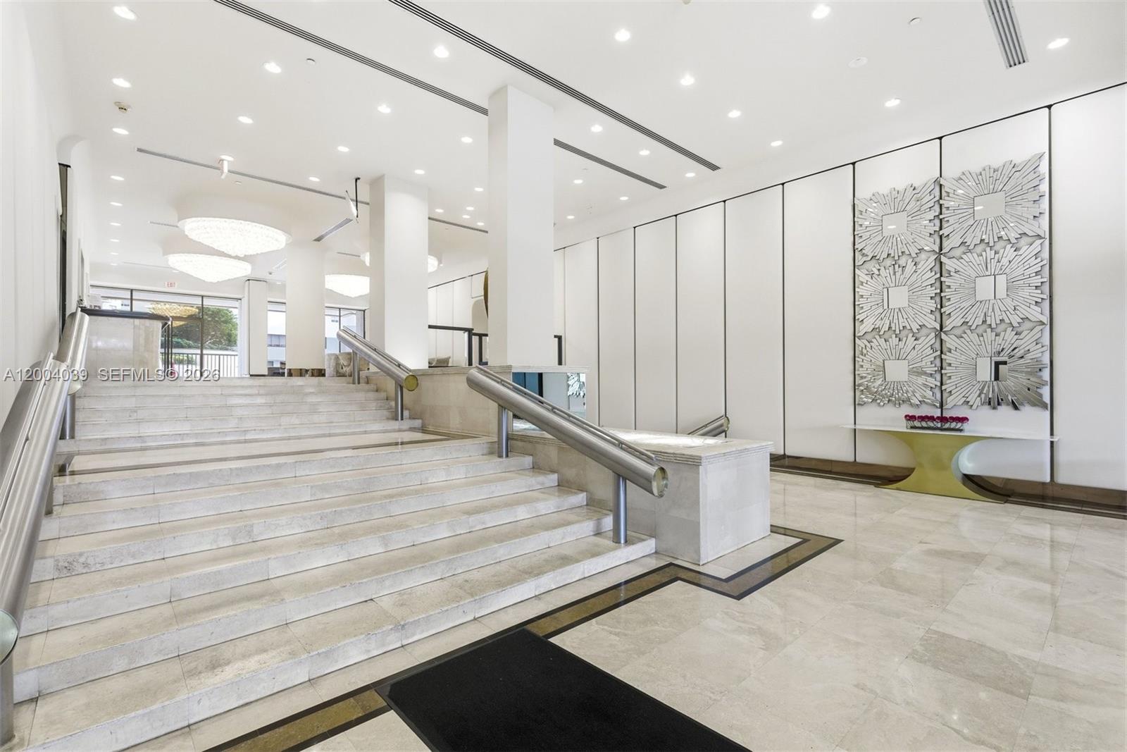 CRICKET CLUB CONDO - Residential