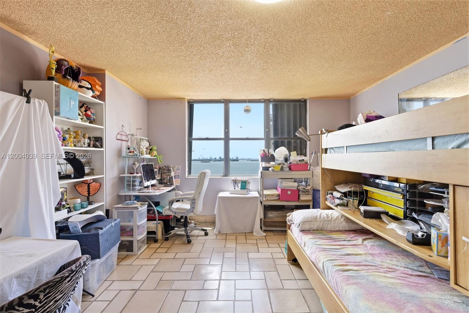 CRICKET CLUB CONDO - Residential