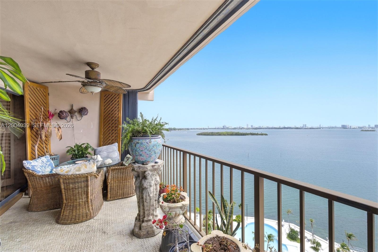 CRICKET CLUB CONDO - Residential