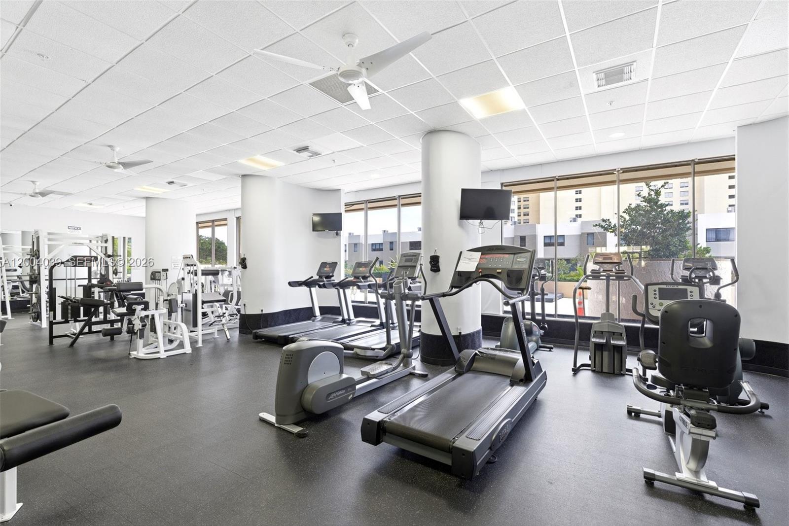 CRICKET CLUB CONDO - Residential