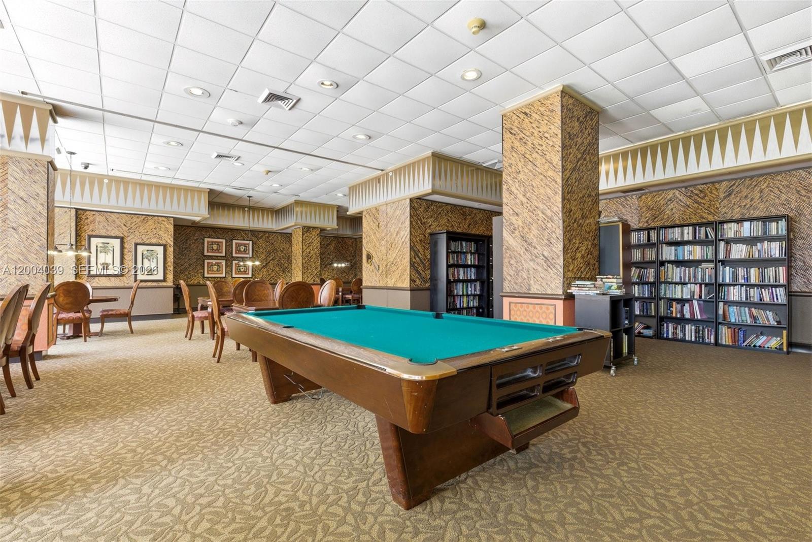 CRICKET CLUB CONDO - Residential