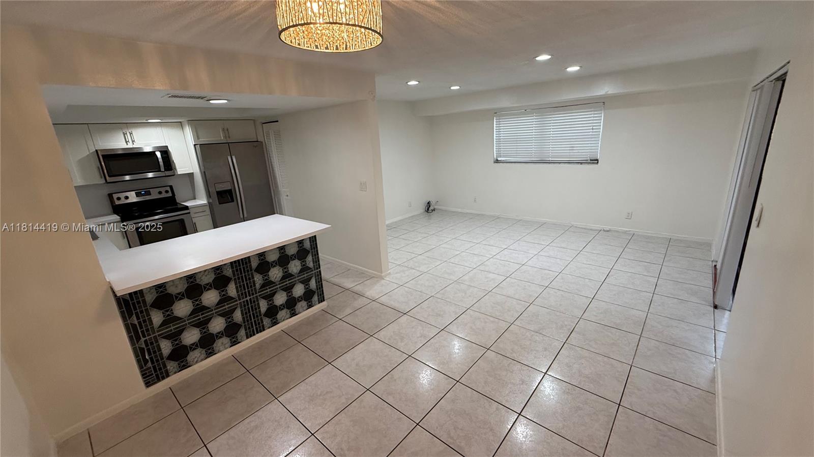 COLONIES TWO CONDO - Residential Lease
