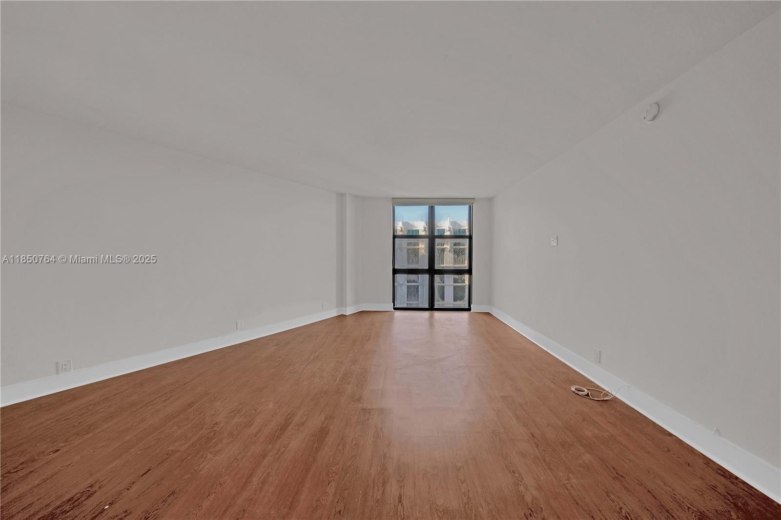 TOWERS OF KEY BISCAYNE CO - Residential Lease