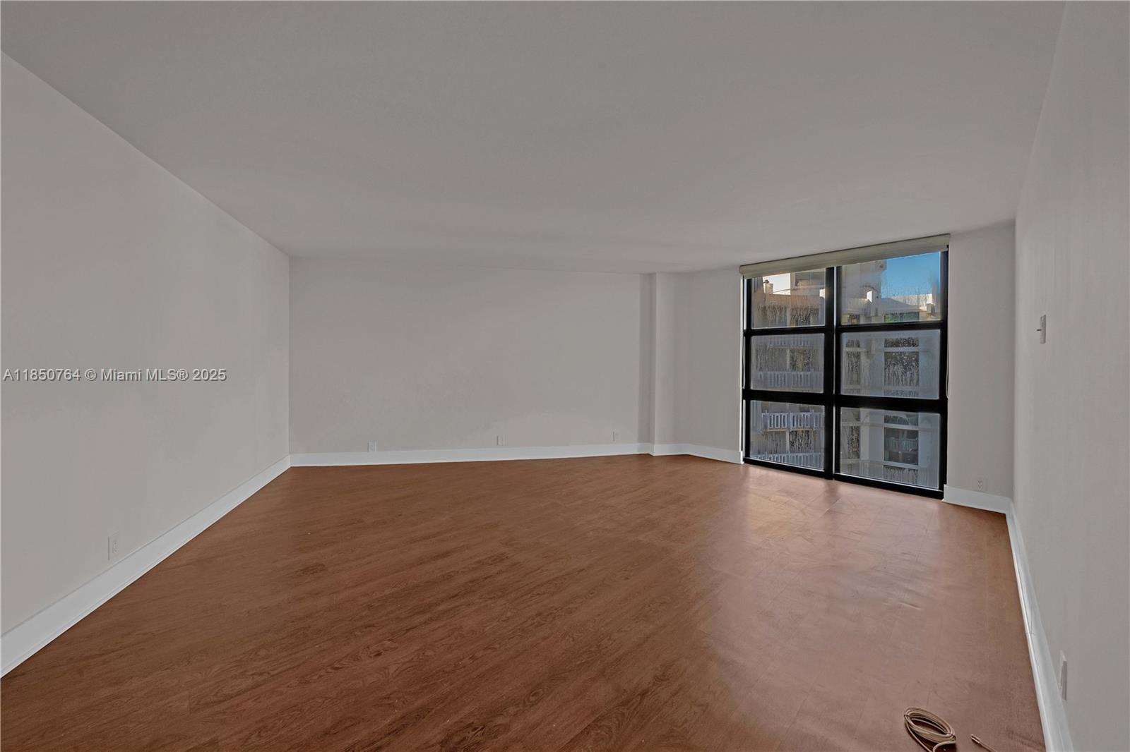 TOWERS OF KEY BISCAYNE CO - Residential Lease