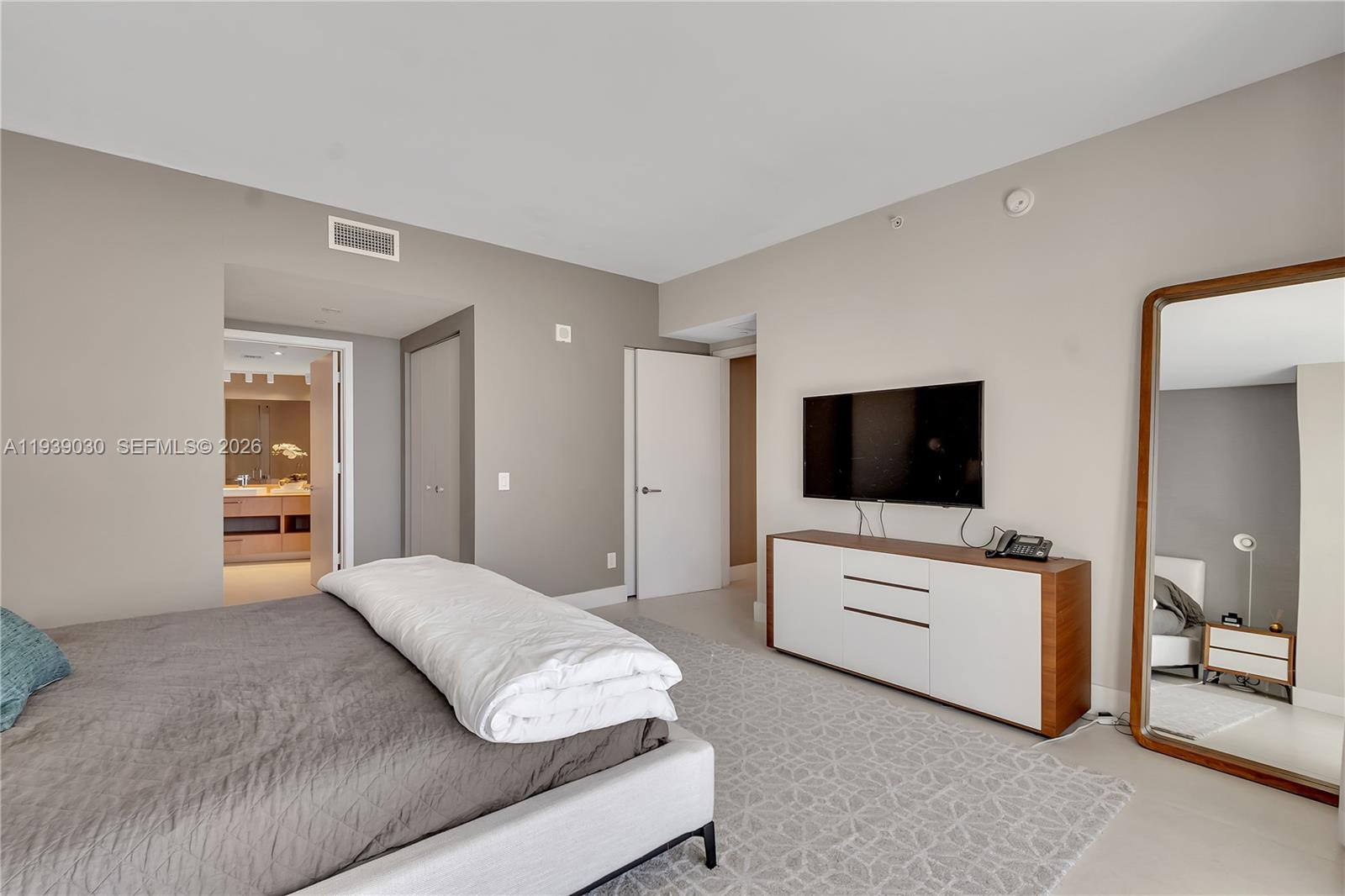 4111 SOUTH OCEAN DRIVE CO - Residential