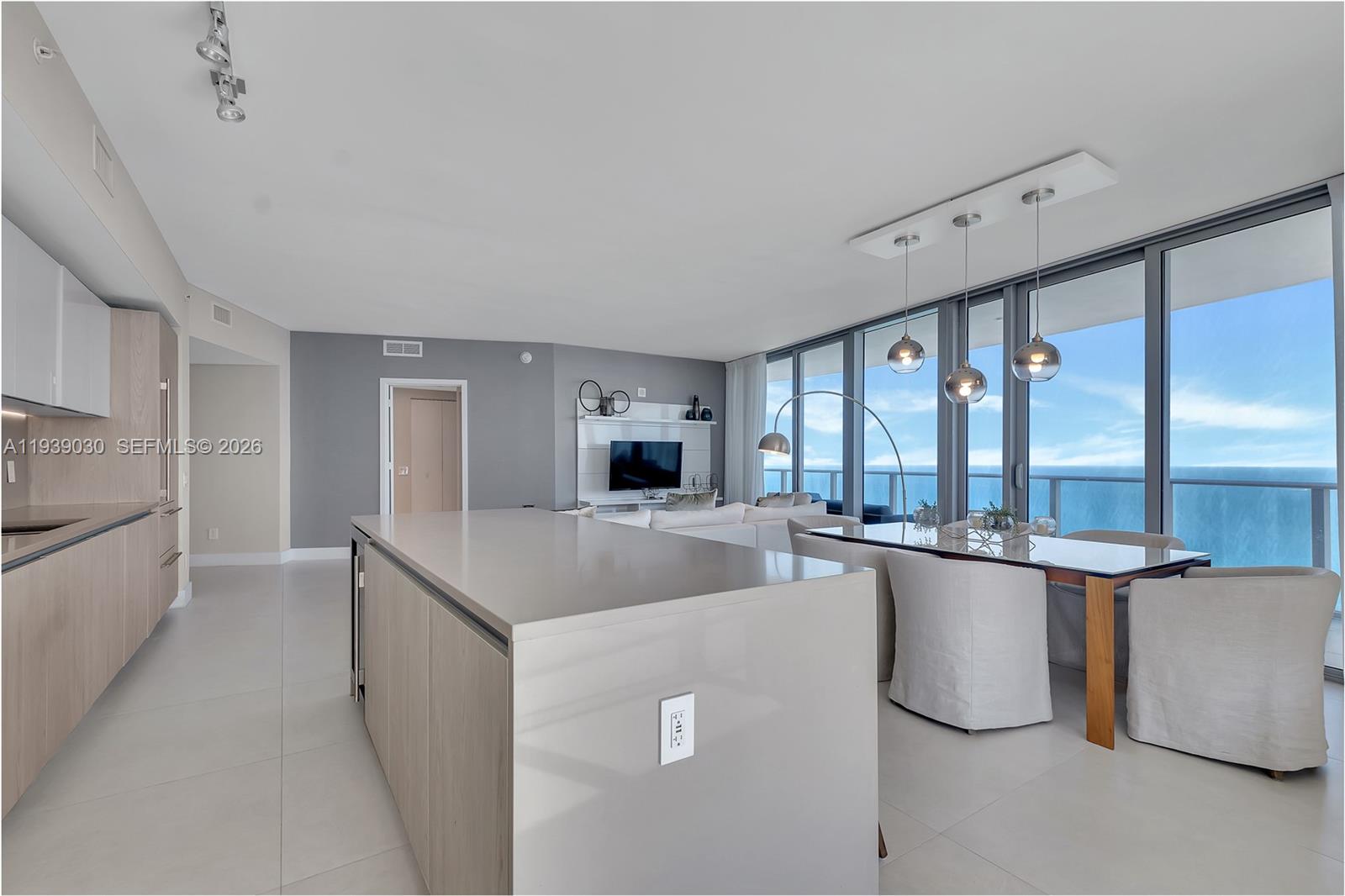 4111 SOUTH OCEAN DRIVE CO - Residential