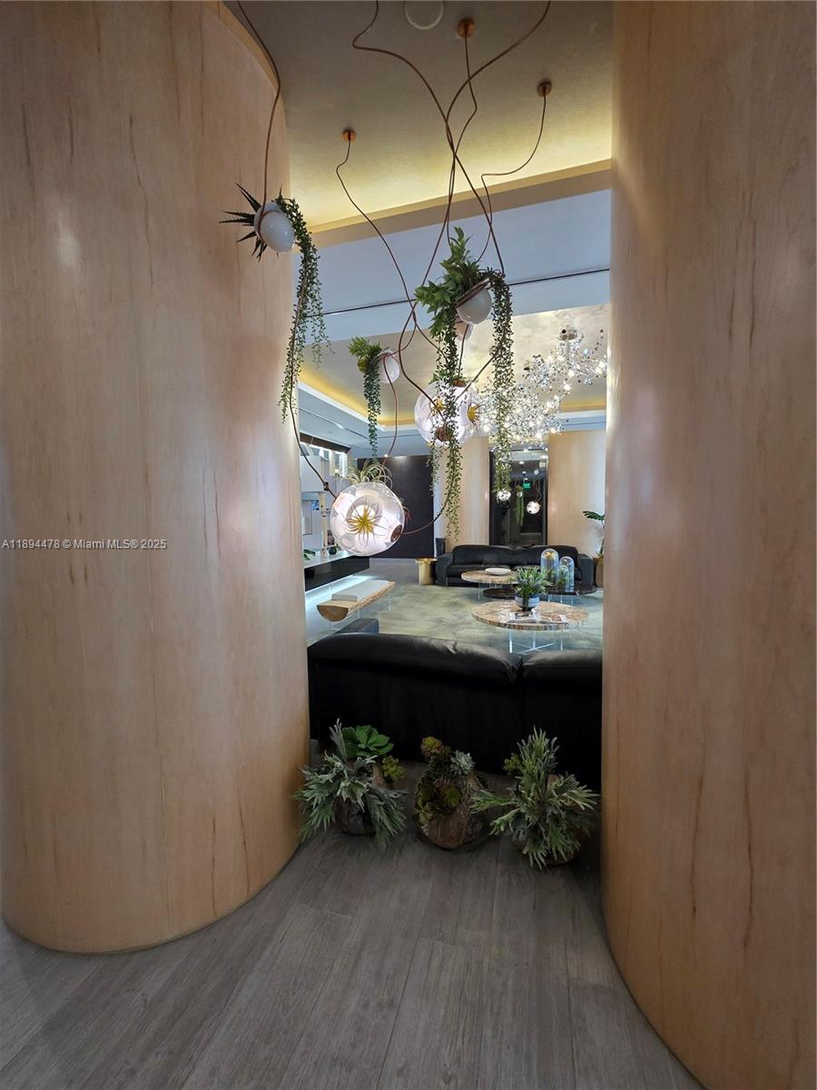 ARIA ON THE BAY CONDO - Residential