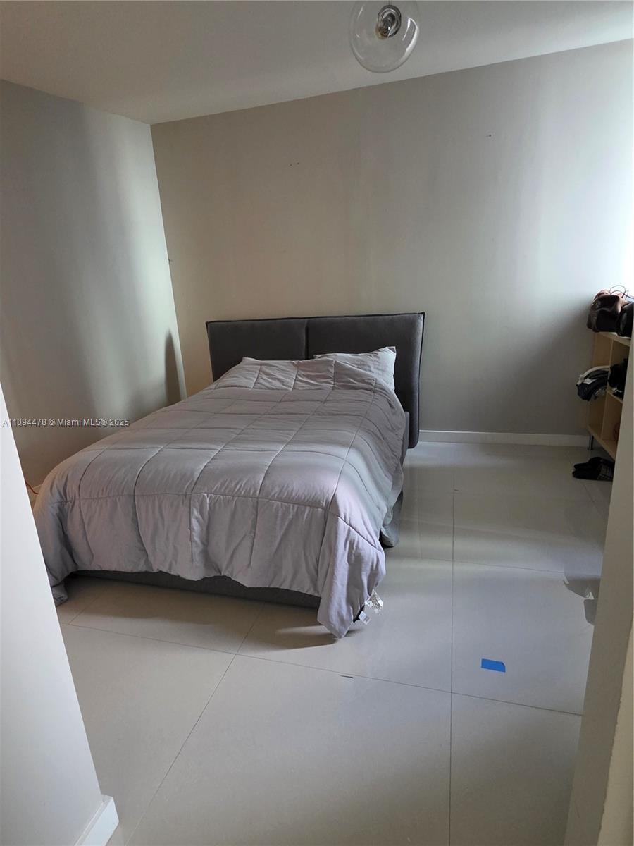 ARIA ON THE BAY CONDO - Residential