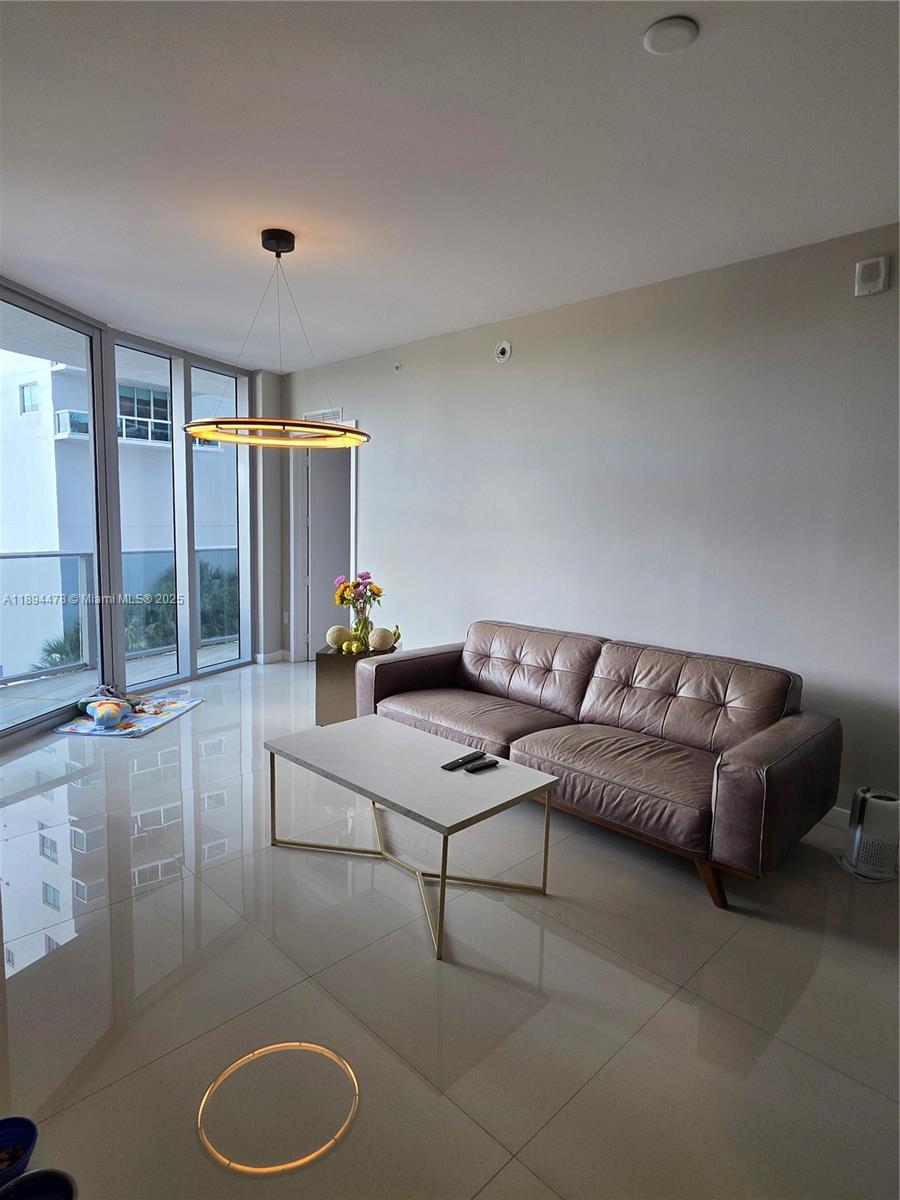 ARIA ON THE BAY CONDO - Residential