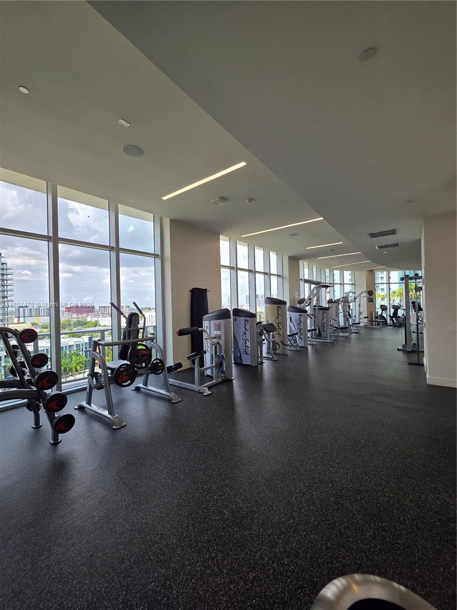 ARIA ON THE BAY CONDO - Residential