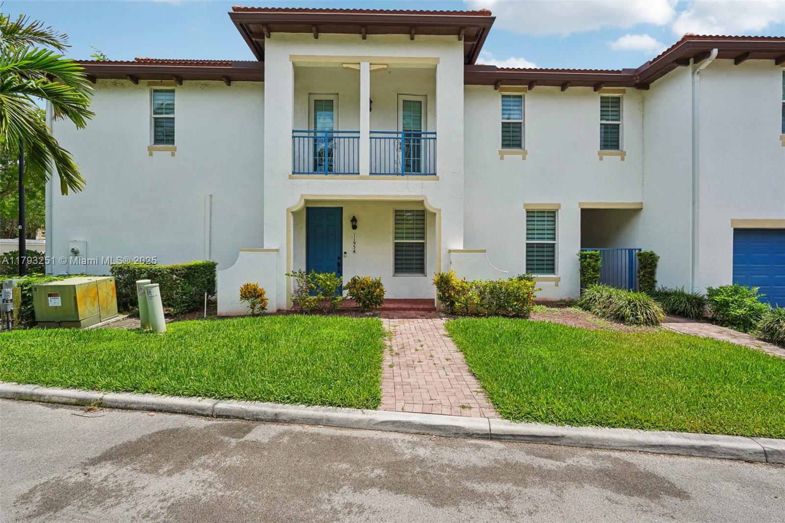 Property for Sale at 11954 Sw 25th Ct, Miramar, Broward County, Florida - Bedrooms: 3 
Bathrooms: 3  - $594,000