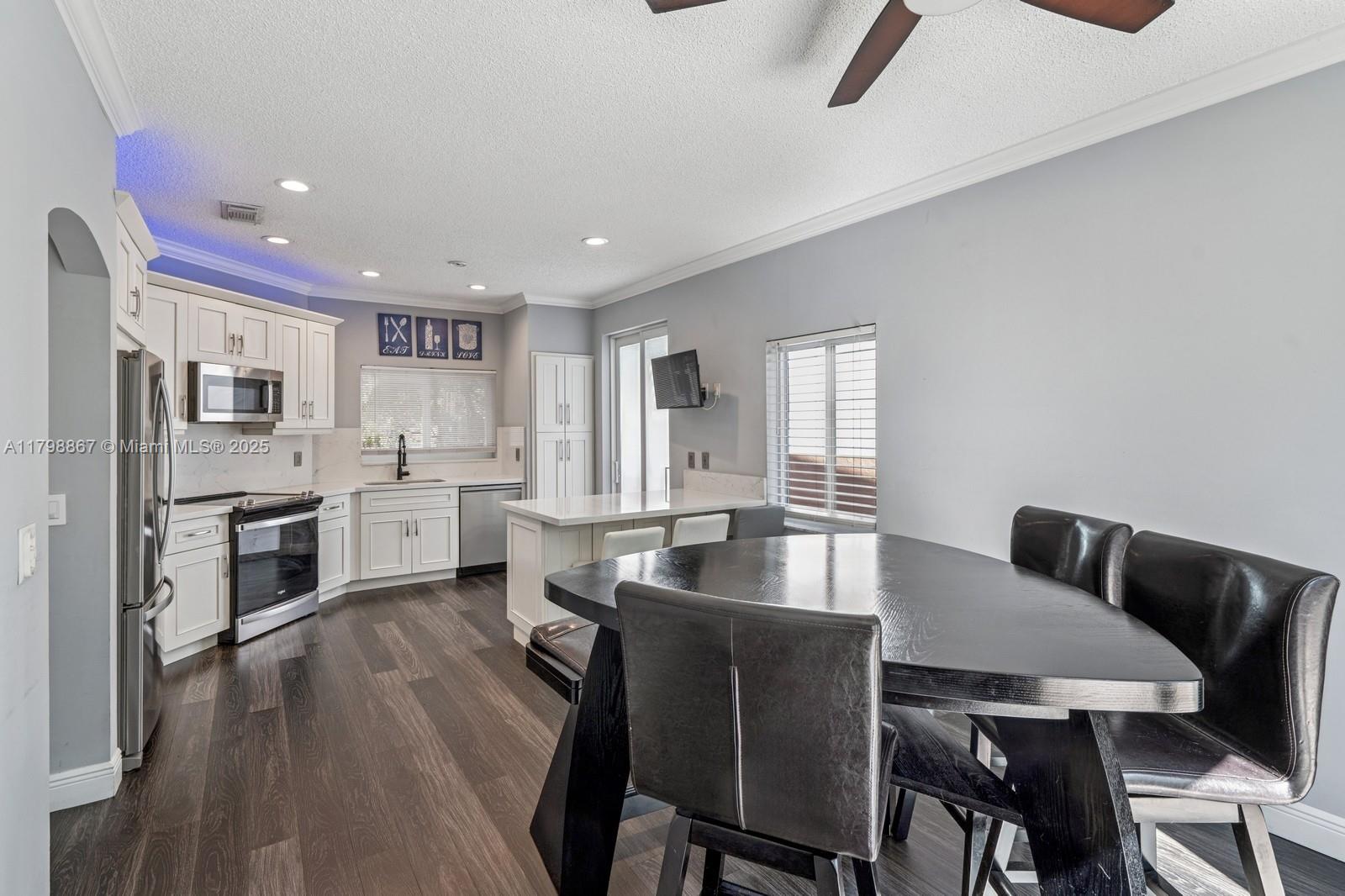 CHAPEL TRAIL REPLAT - Residential