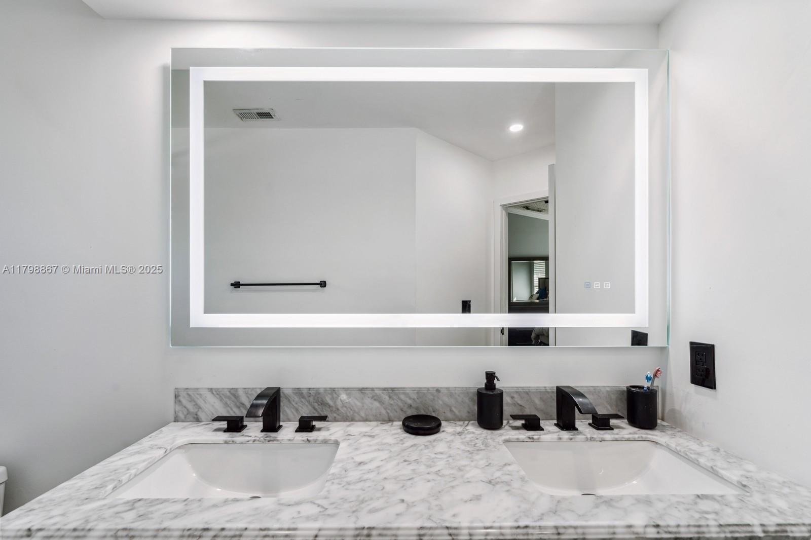 CHAPEL TRAIL REPLAT - Residential