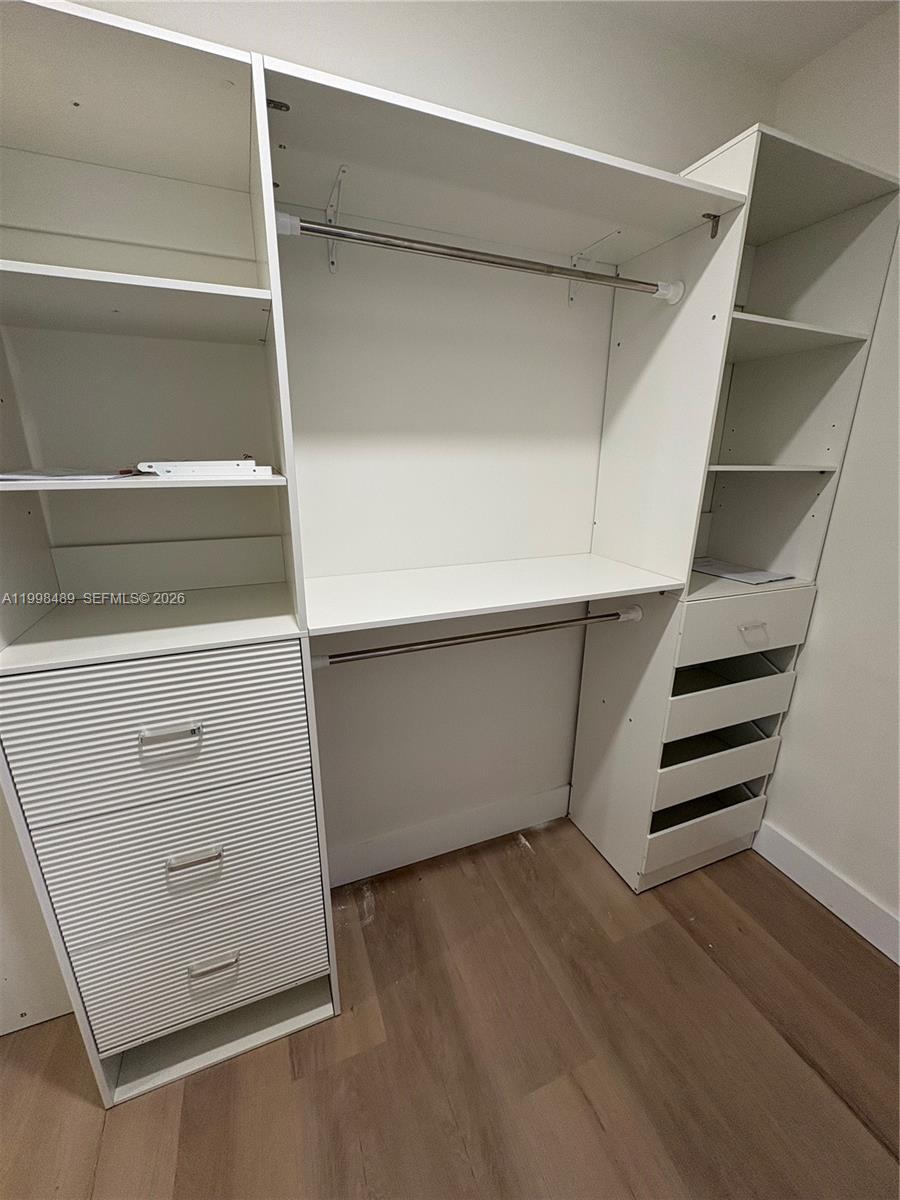 THE TOWNHOMES OF DORAL OA - Residential Lease