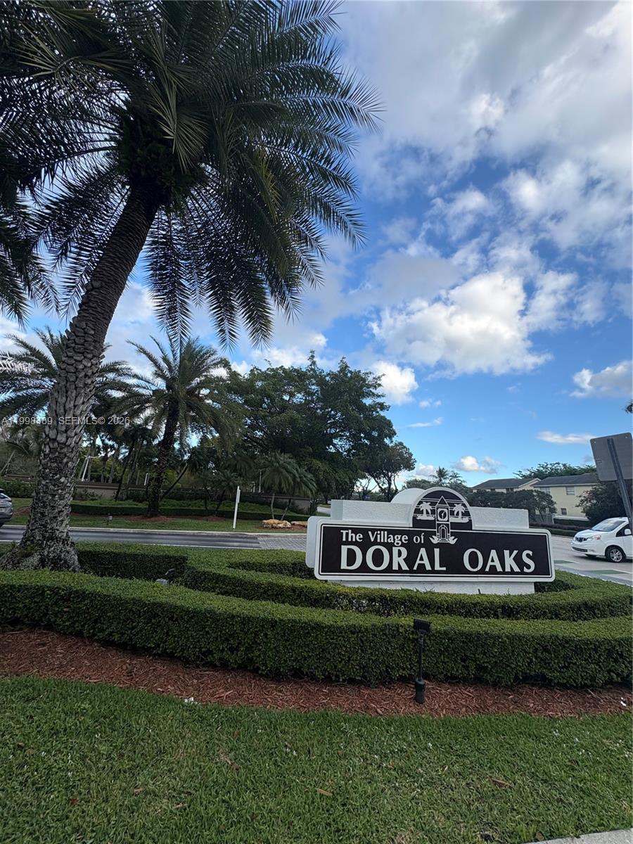 THE TOWNHOMES OF DORAL OA - Residential Lease