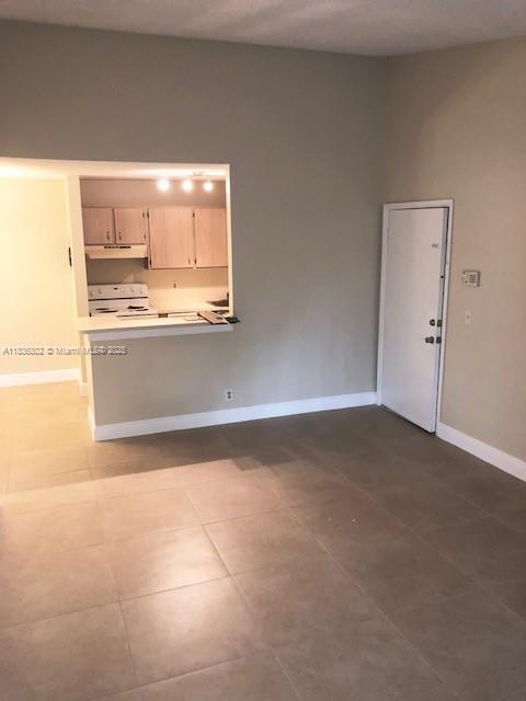 10701 Cleary Blvd 307