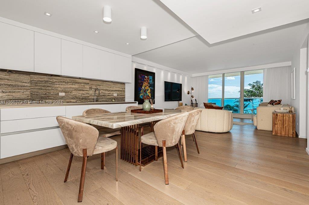 RONEY PALACE CONDO - Residential Lease