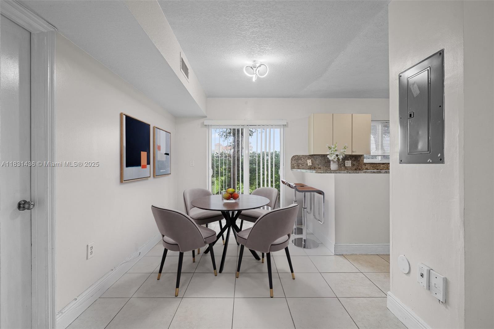 980 NE 33rd Ter 104