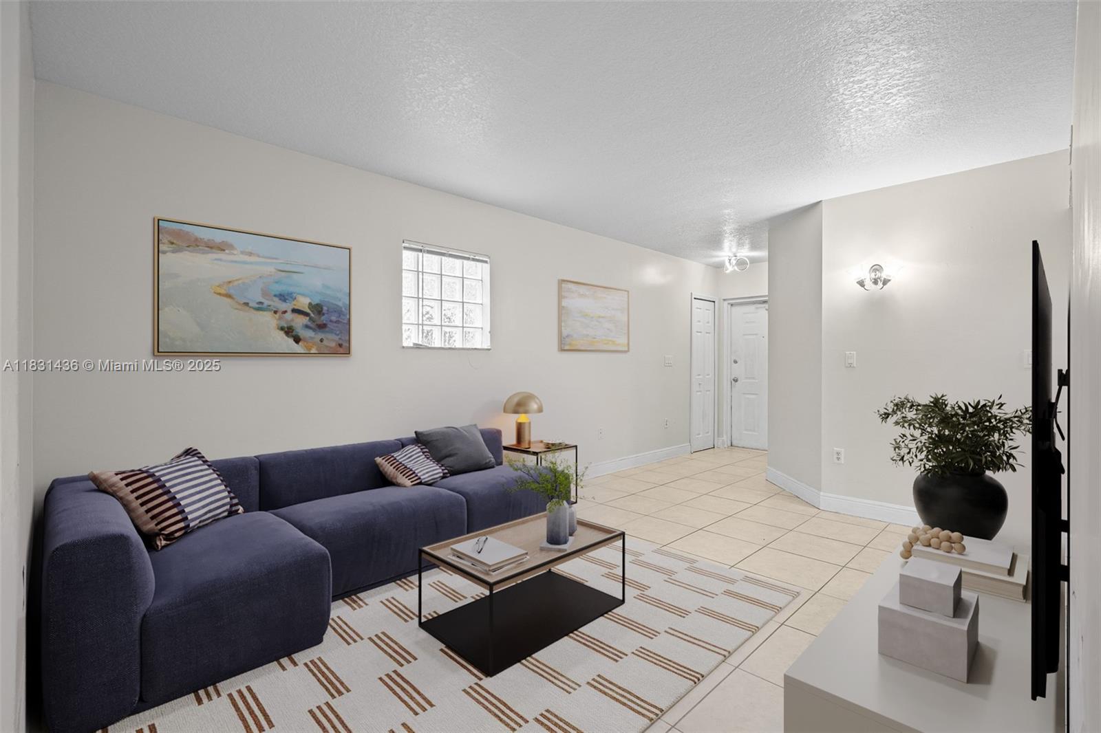 980 NE 33rd Ter 104